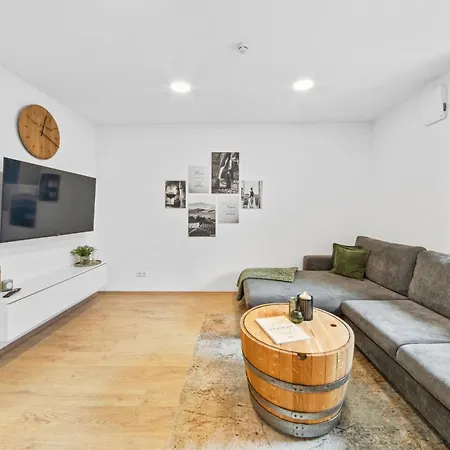 Fassboden - Vinokat Living Kirrweiler (Sudliche Weinstrasse)